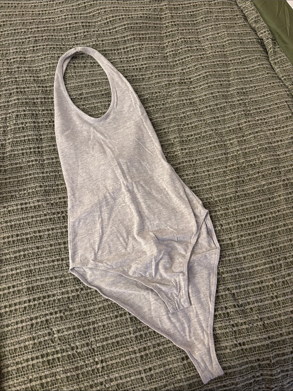 Timing Heather Light Gray Scoop Onesie